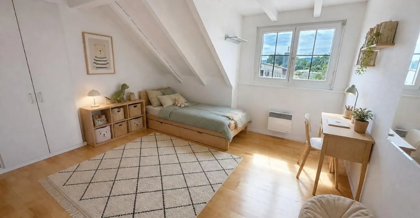 Spacious Family Home Near Lake - Photo 11 of 13