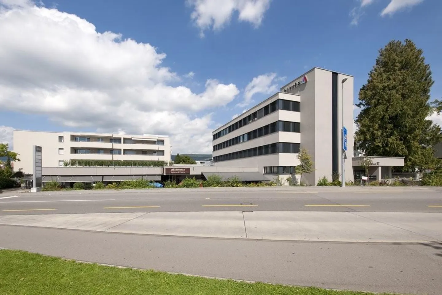 Einstellplätze in Tiefgarage (Ladestation möglich) - Foto 2 von 2