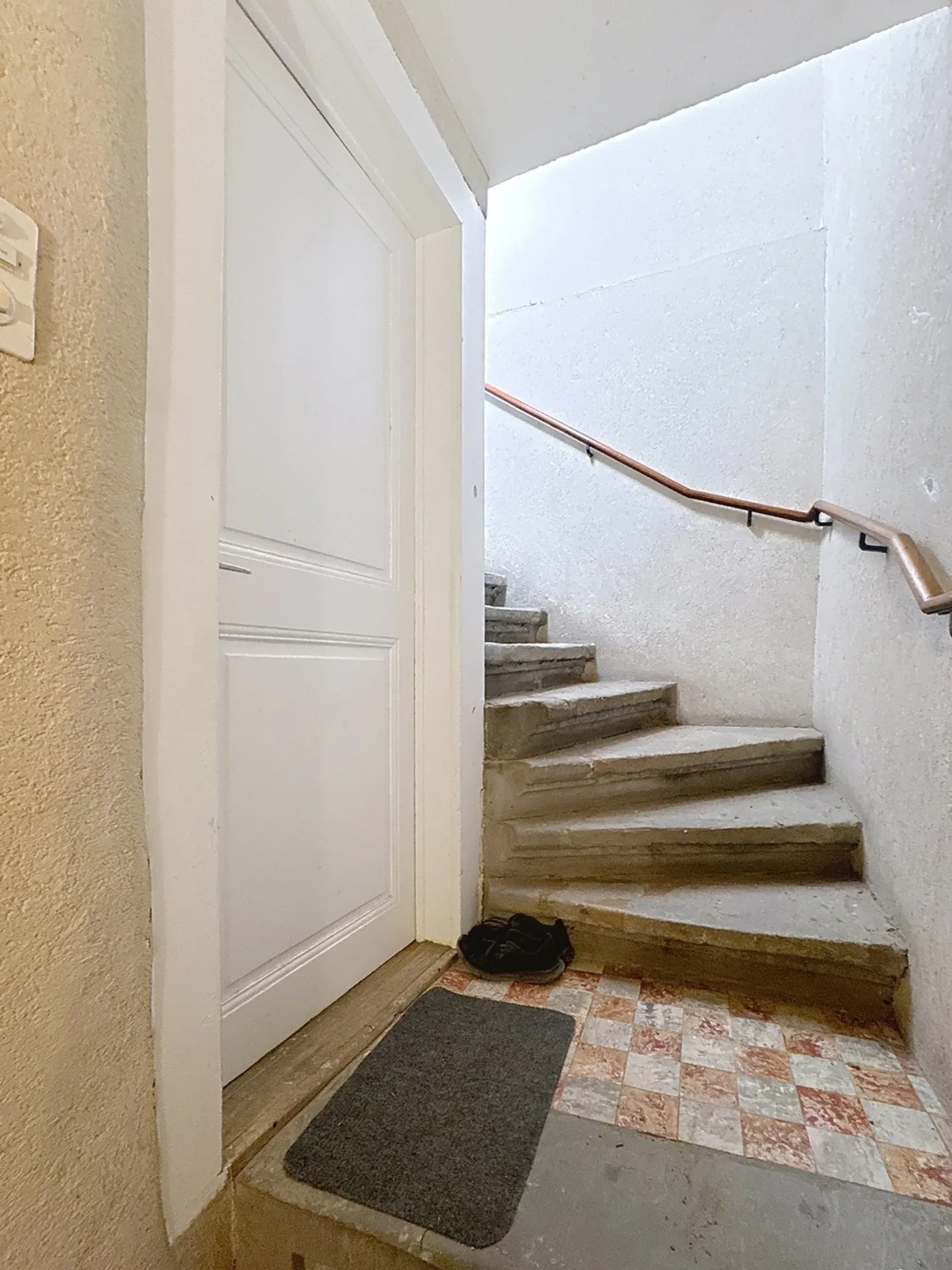 Beautiful income-generating building in the center of Payerne - Photo 6 of 9