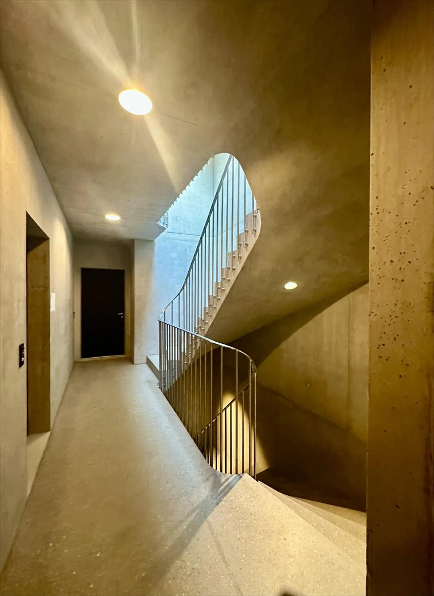 5-room Apartment - Photo 2 of 14