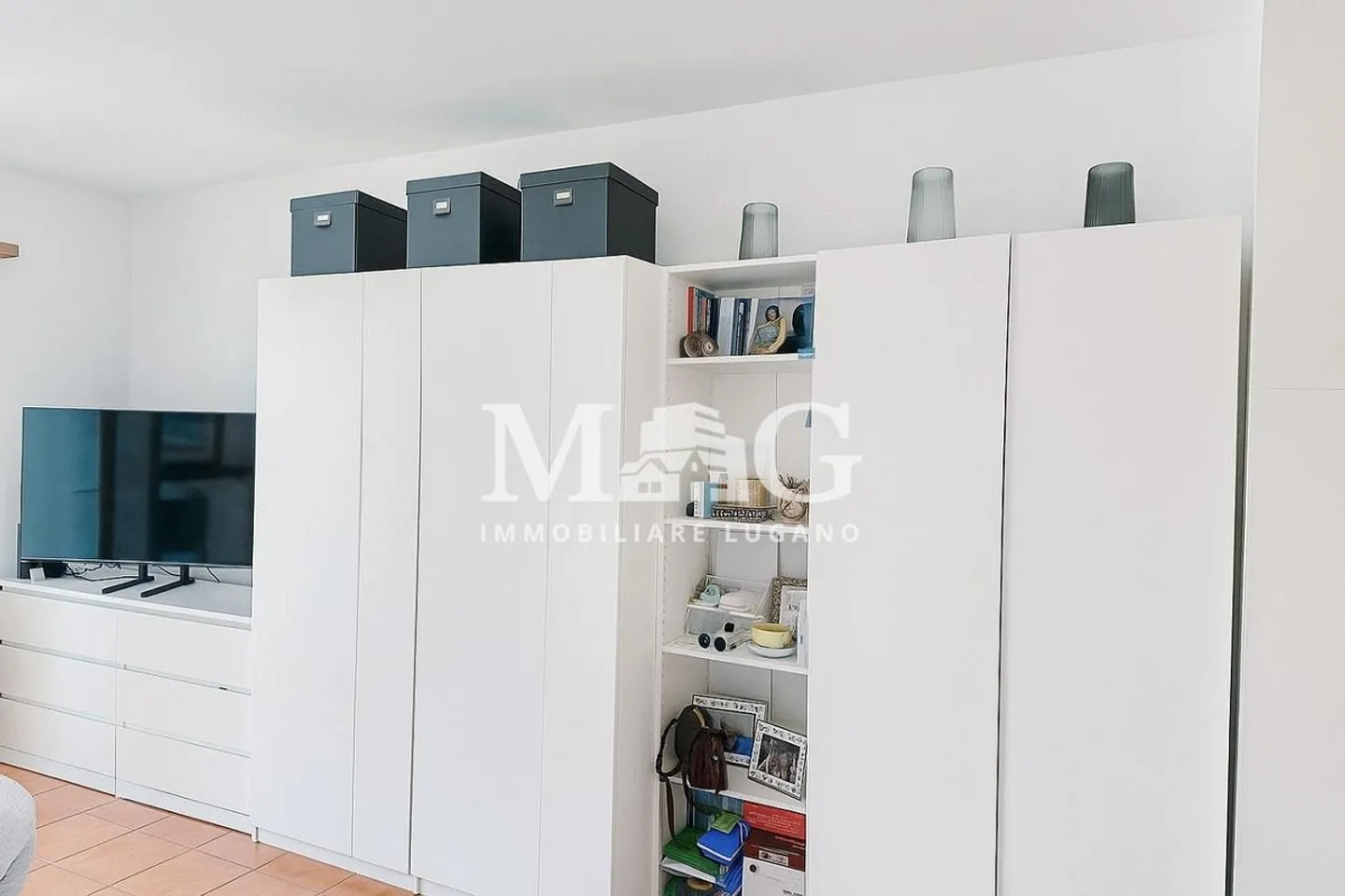 Caslano: Studio with fireplace and parking space - Photo 9 of 10