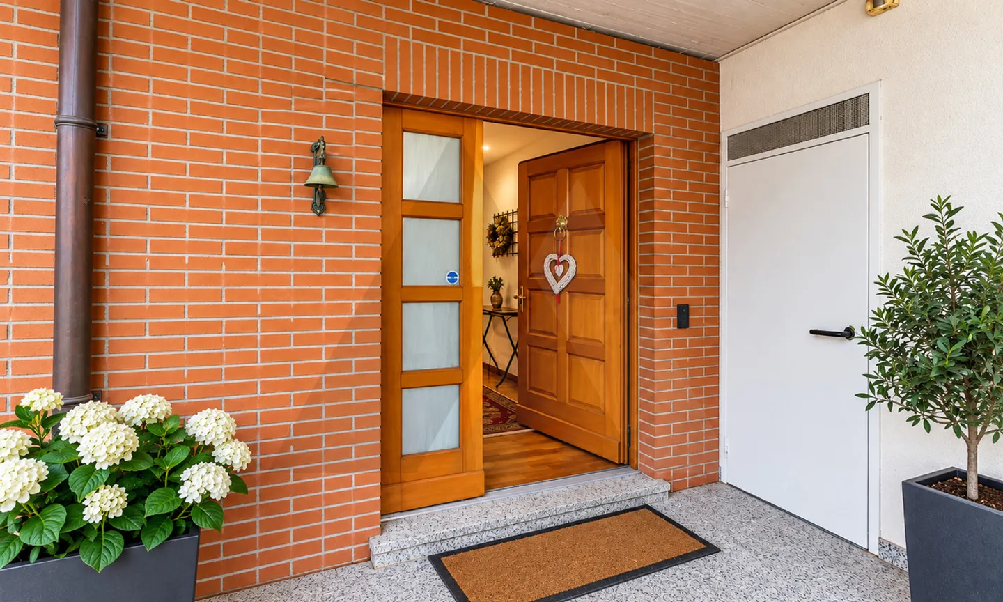 GERÄUMIGE EINZELHAUS VILLA MIT POOL - Foto 7 von 16