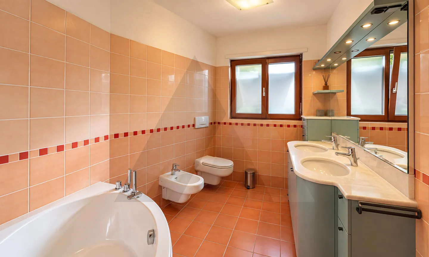 GERÄUMIGE EINZELHAUS VILLA MIT POOL - Foto 14 von 16