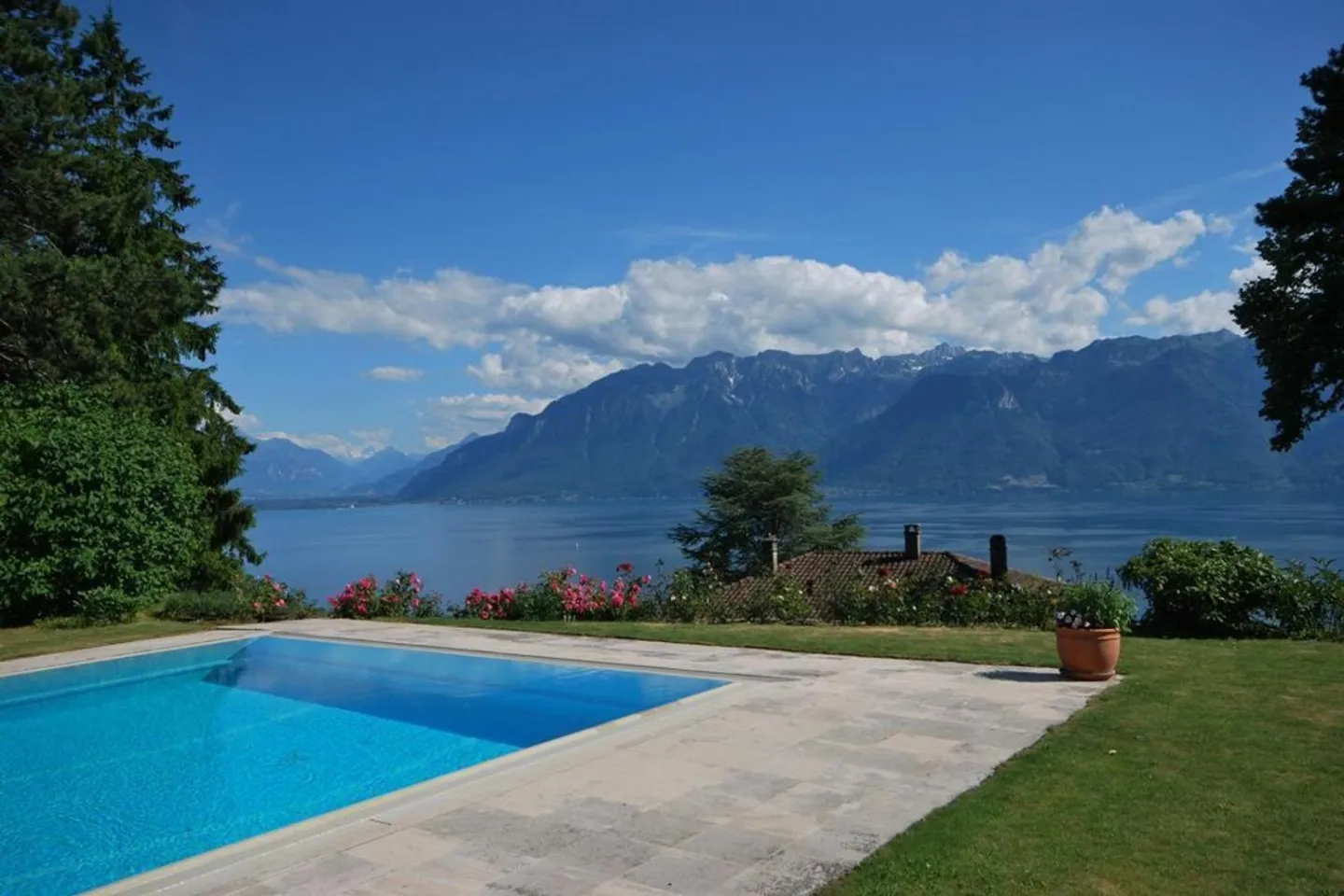 Stupenda proprietà con vista spettacolare. - Foto 3 di 13