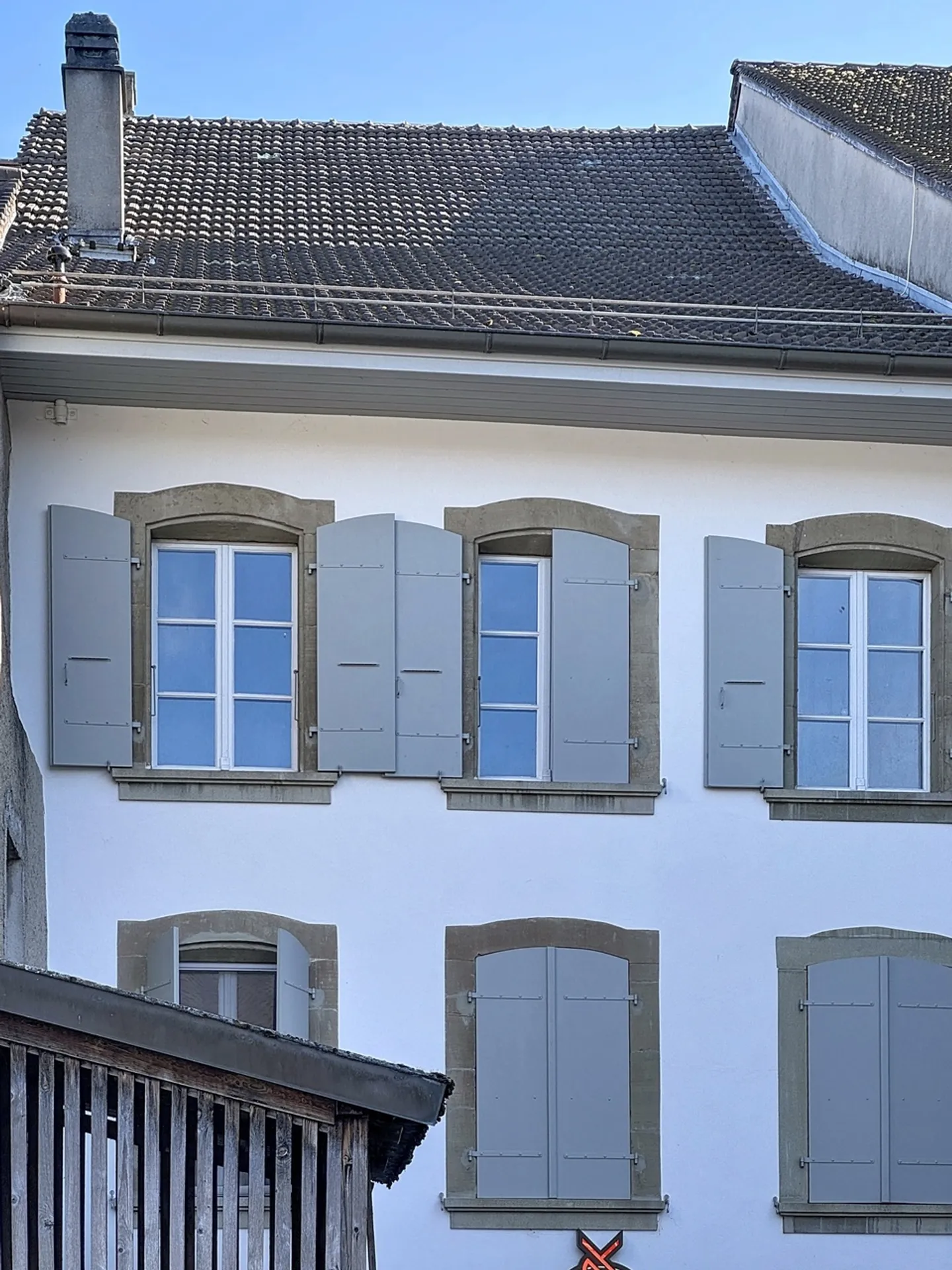 Beautiful investment property in the center of Avenches - Photo 3 of 12