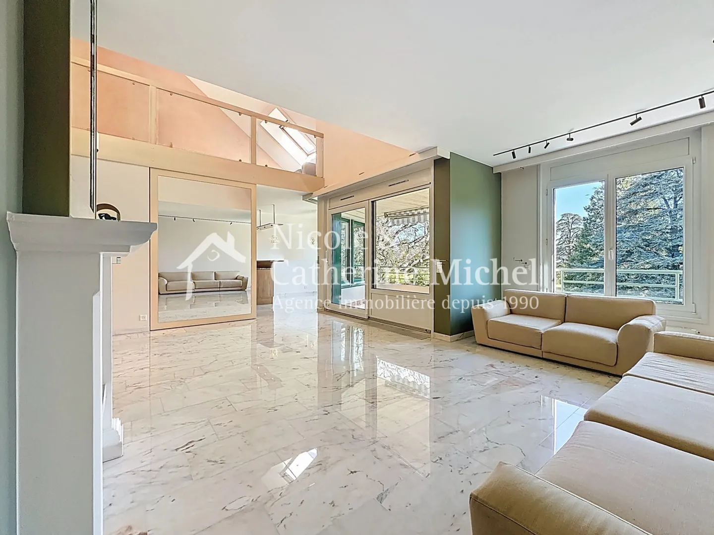 Penthouse 6,5 Zimmer - Foto 3 von 13
