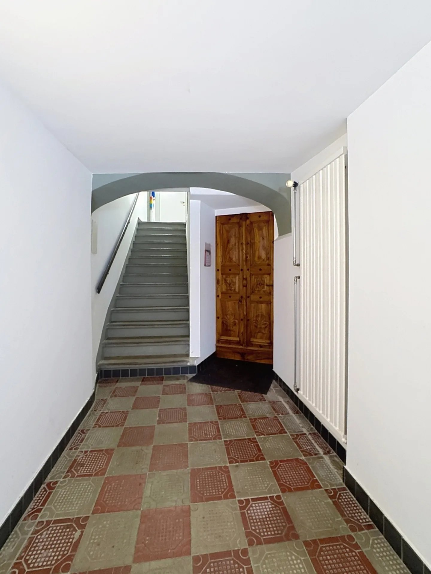 Beautiful investment property in the center of Avenches - Photo 5 of 12