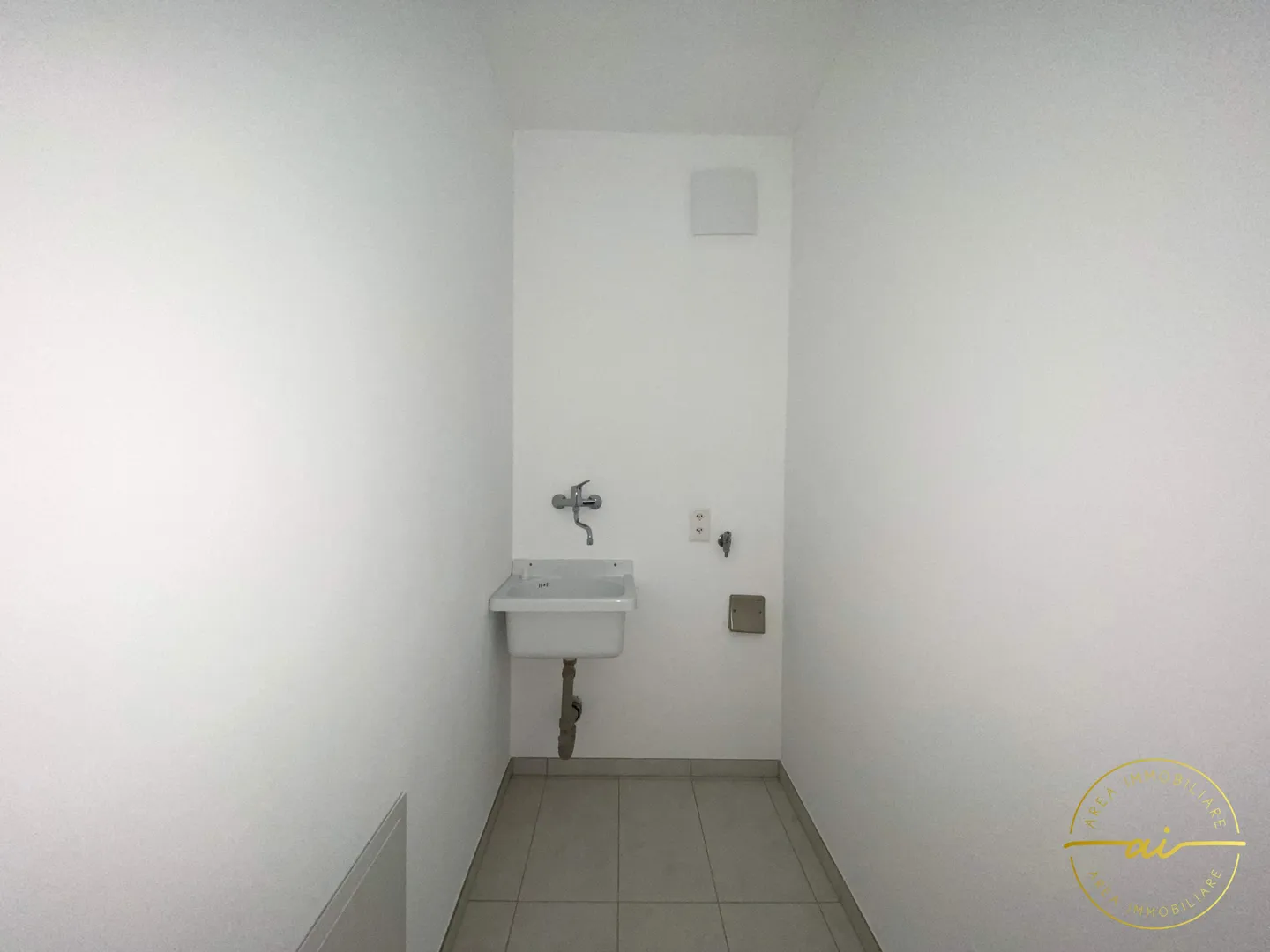 HELLE 3.5-ZIMMER-WOHNUNG MIT TERRASSE IN BALERNA - Foto 11 von 12