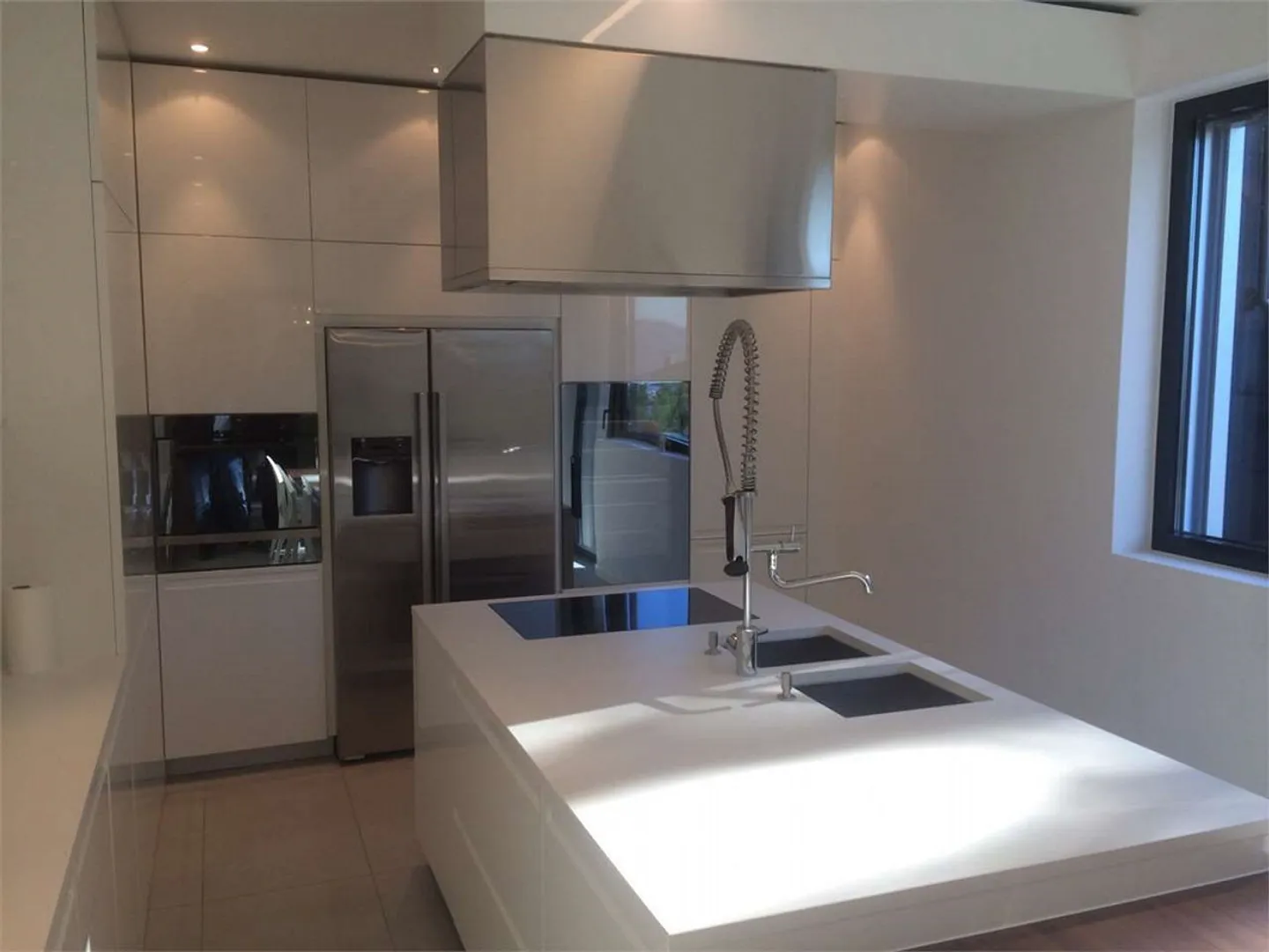 Villa moderne avec piscine - Photo 10 sur 13