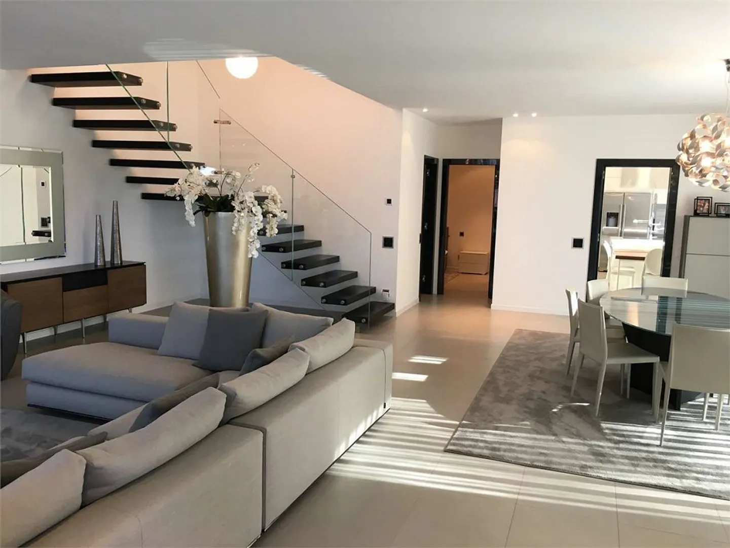 Villa moderne avec piscine - Photo 1 sur 13