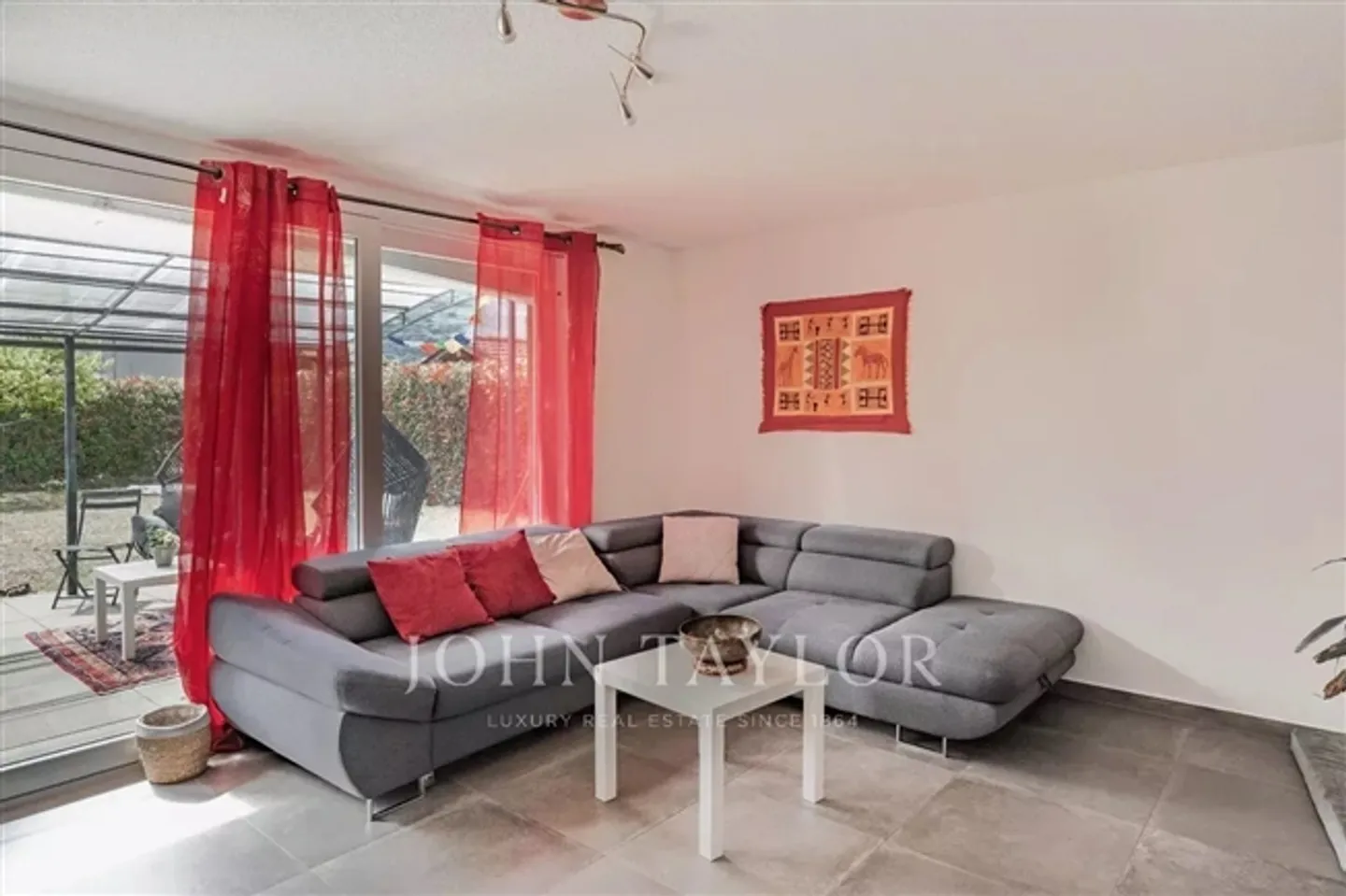 Casa bifamiliare + cantina, con giardino - Foto 4 di 8