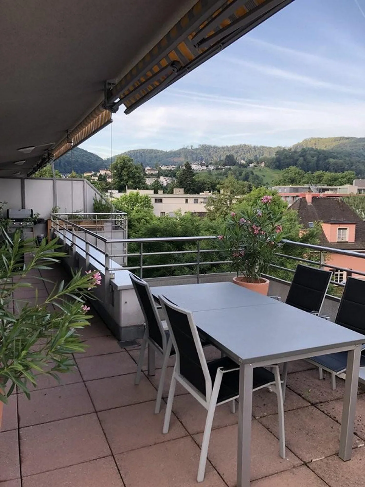 Attractive 4.5-room penthouse apartment with large terrace - Photo 7 of 7