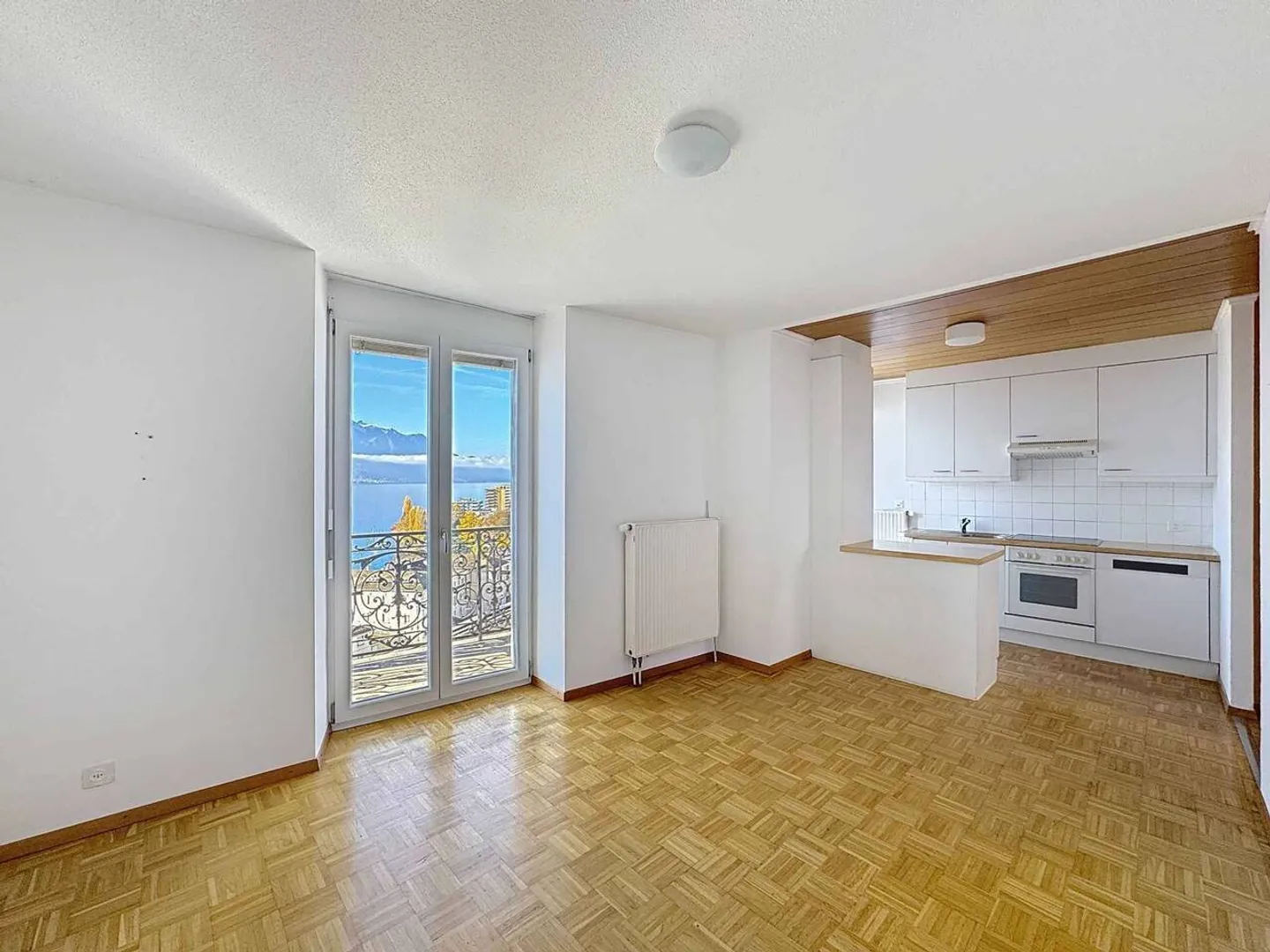 «3 Zimmer mit je 47 m² + 2 Balkonen – Hervorragender Blick auf den See» - Foto 2 von 9