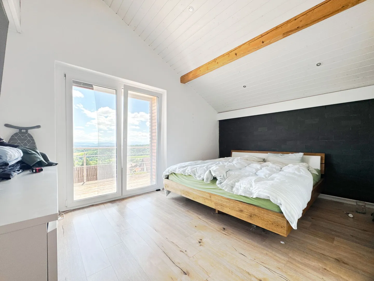 Vivere moderno con vista panoramica non ostacolata e garage quadruplo - Foto 10 di 14