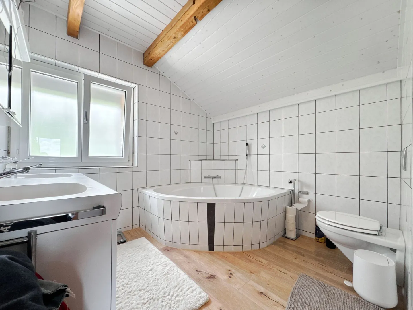 Vivere moderno con vista panoramica non ostacolata e garage quadruplo - Foto 12 di 14