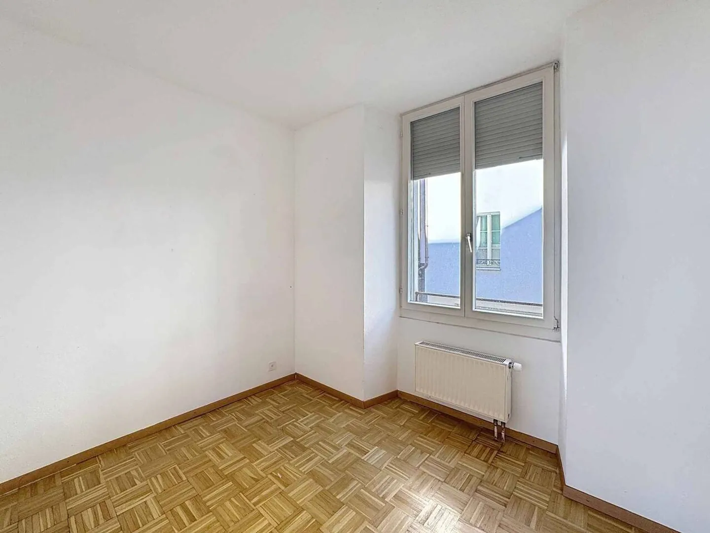 «3 Zimmer mit je 47 m² + 2 Balkonen – Hervorragender Blick auf den See» - Foto 8 von 9