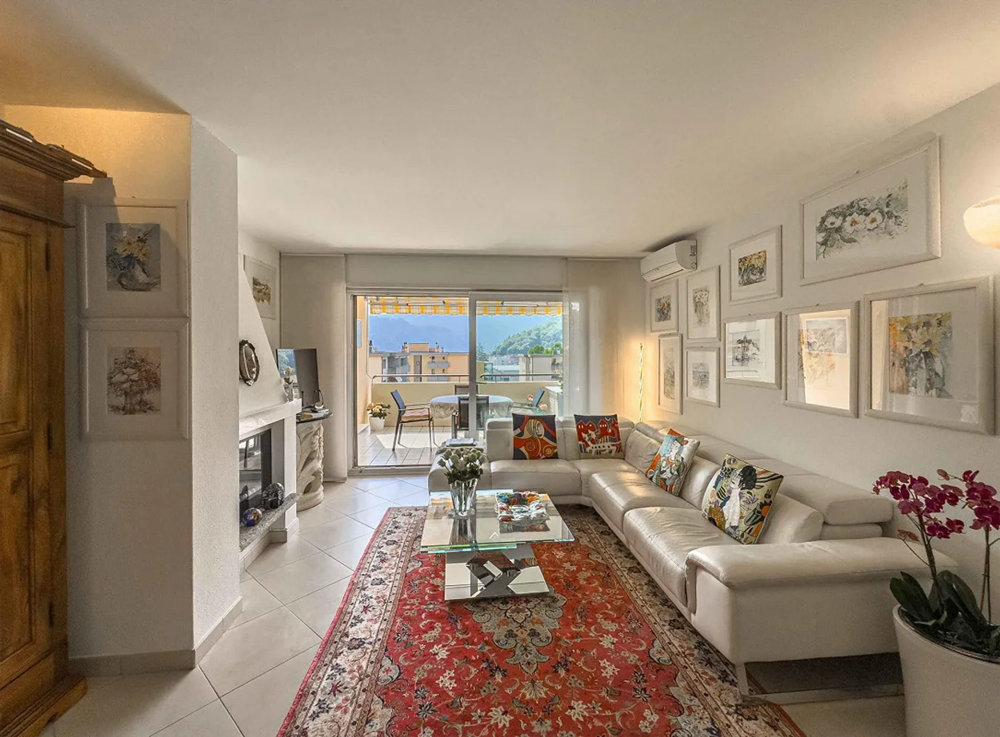 Elegante Penthouse mit 4,5 Zimmern in Caslano - Foto 1 von 11