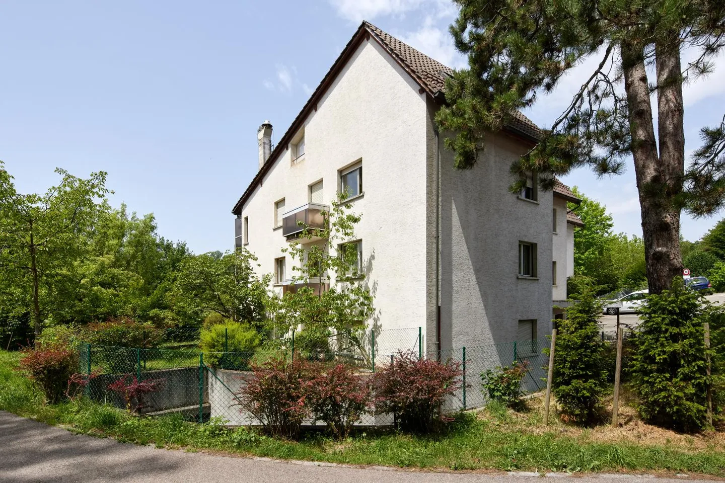 Appartement Charmant dans un Quartier Calme - Photo 2 sur 4