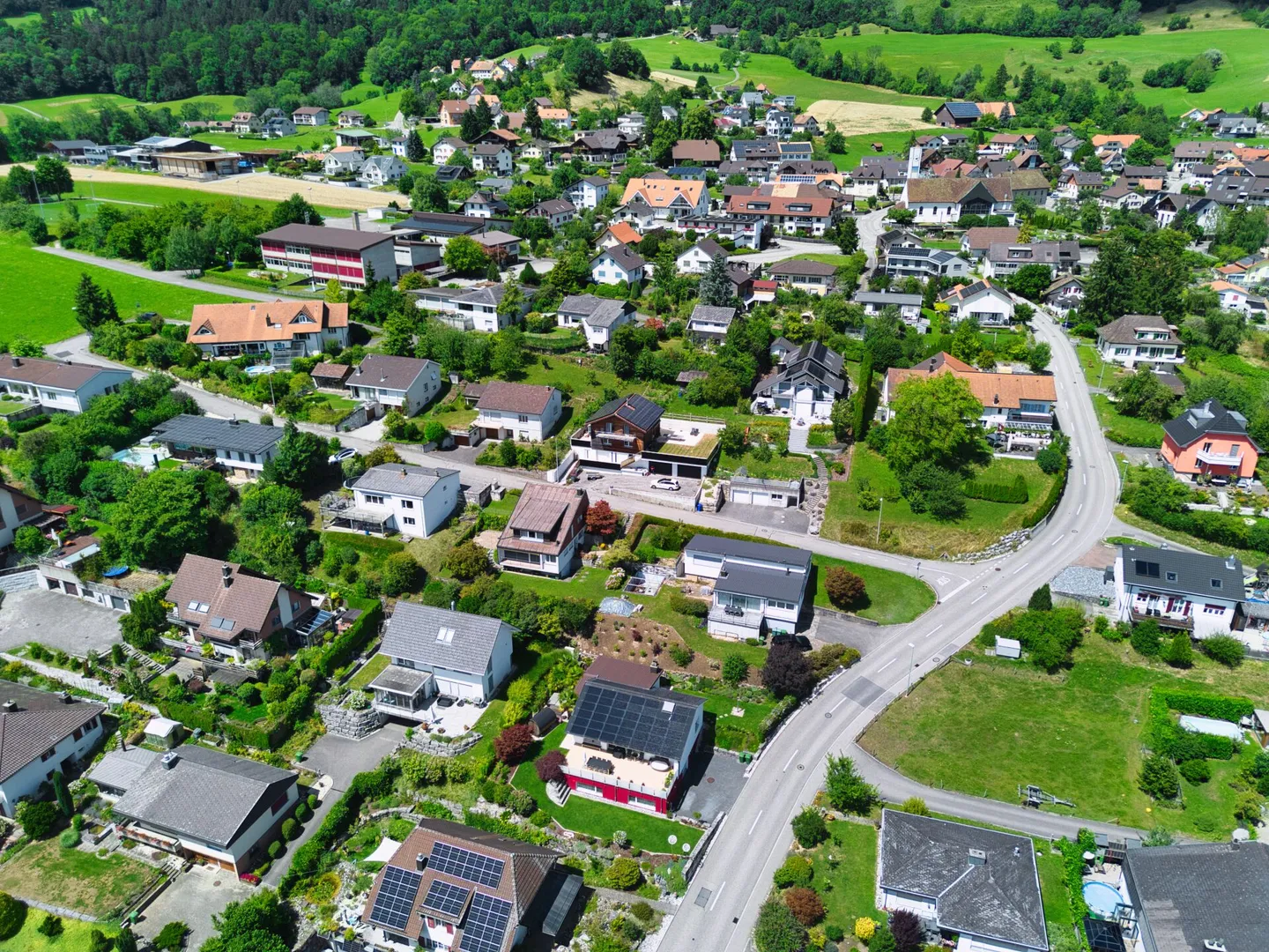 Vivere moderno con vista panoramica non ostacolata e garage quadruplo - Foto 5 di 14