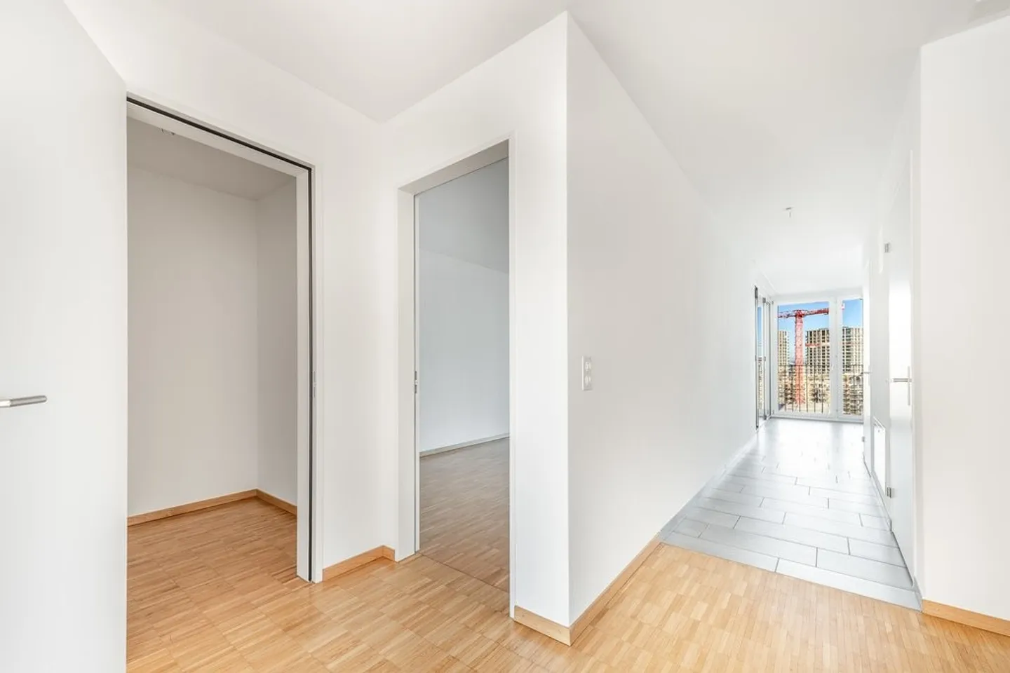 Spacious 3.5-Room Apartment - Photo 4 of 9