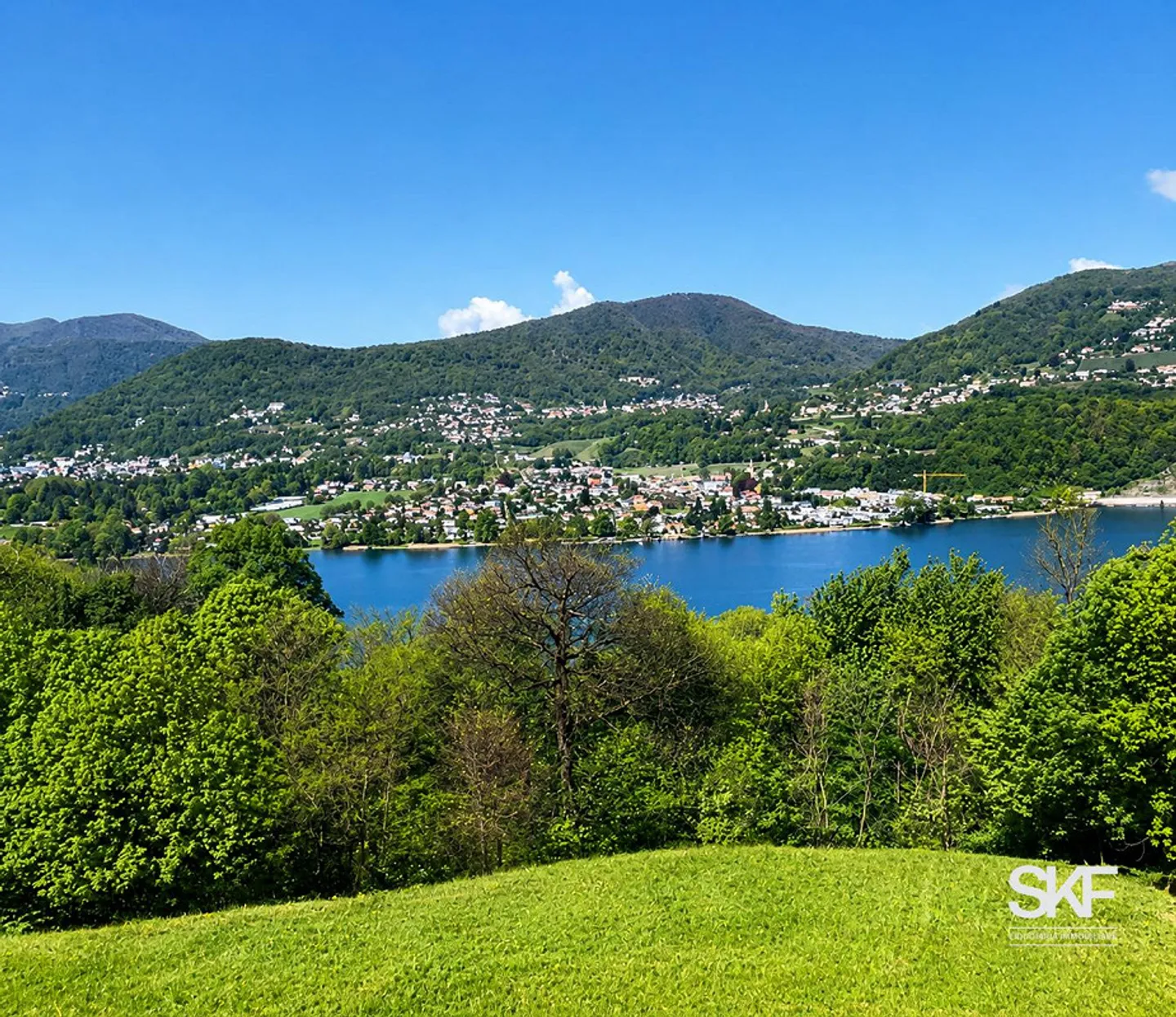 Duplex Exclusif avec Vue sur le Lac - Photo 2 sur 17