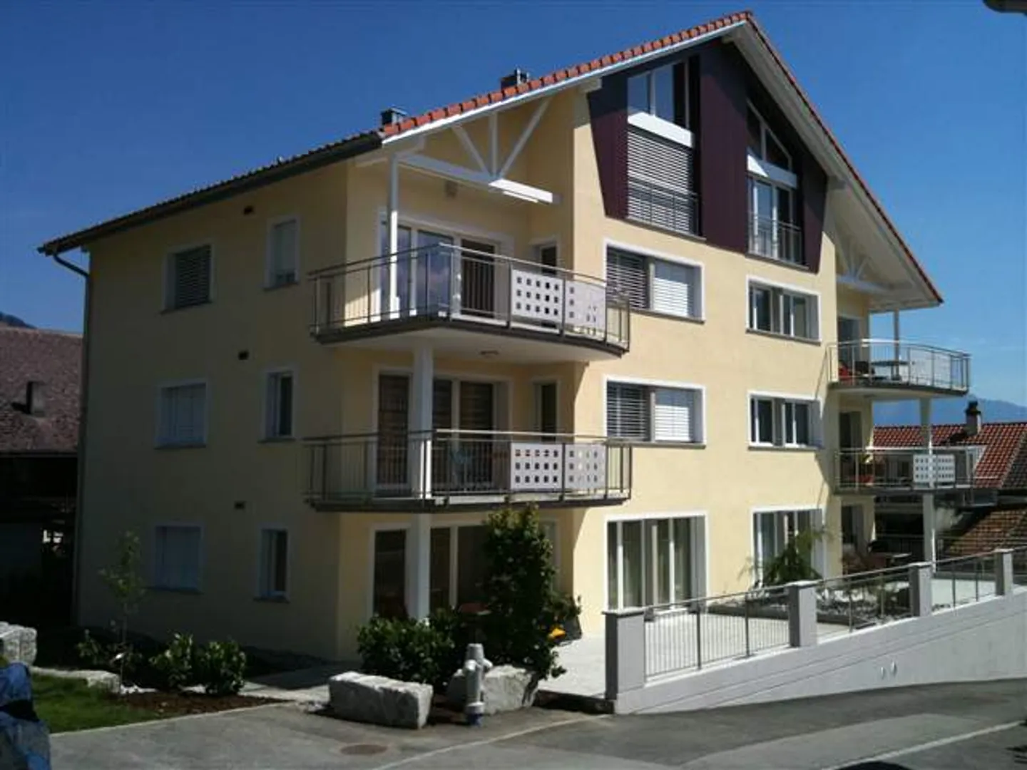 Vivere a Jenins, Piano Terra Sud - Foto 1 di 12