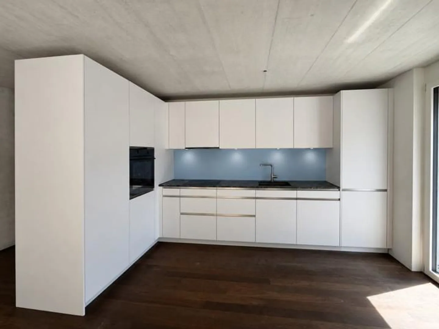 Modernes Apartment mit Aussicht - Foto 2 von 6