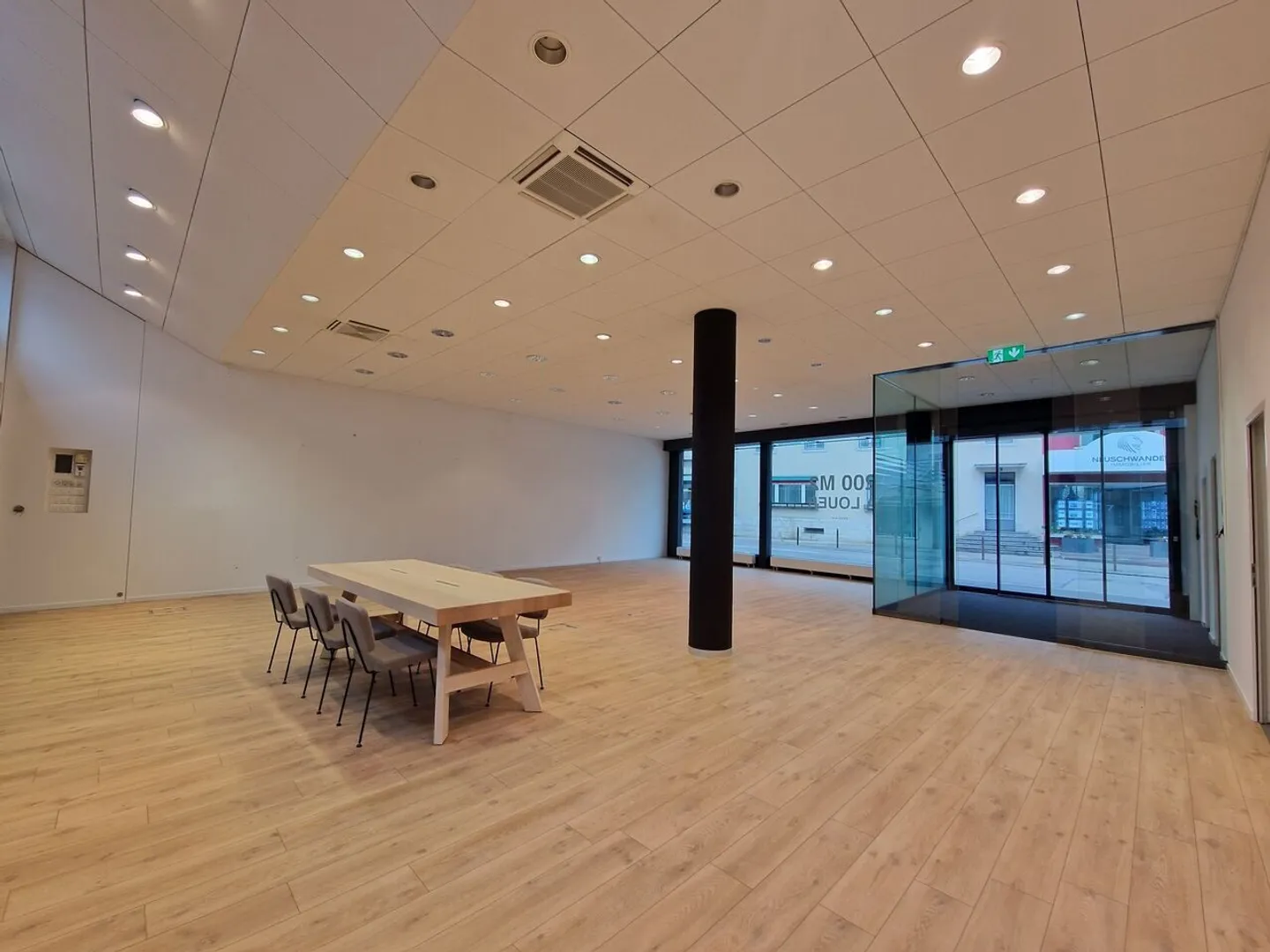 Commercio 4.5 stanze - Foto 1 di 6