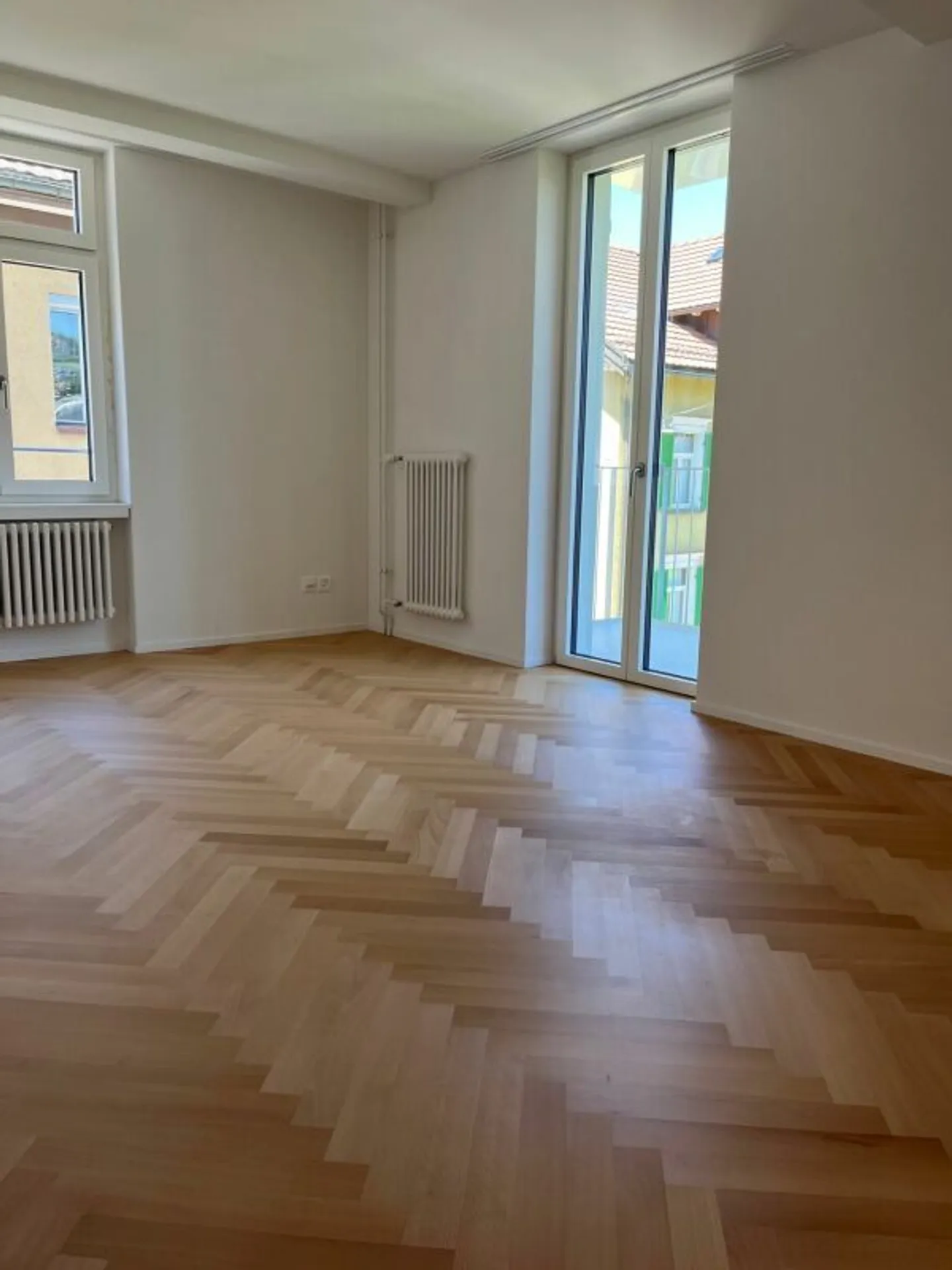 Appartement lumineux de 2,5 pièces avec espace jardin dans le beau quartier des musées - Photo 3 sur 9