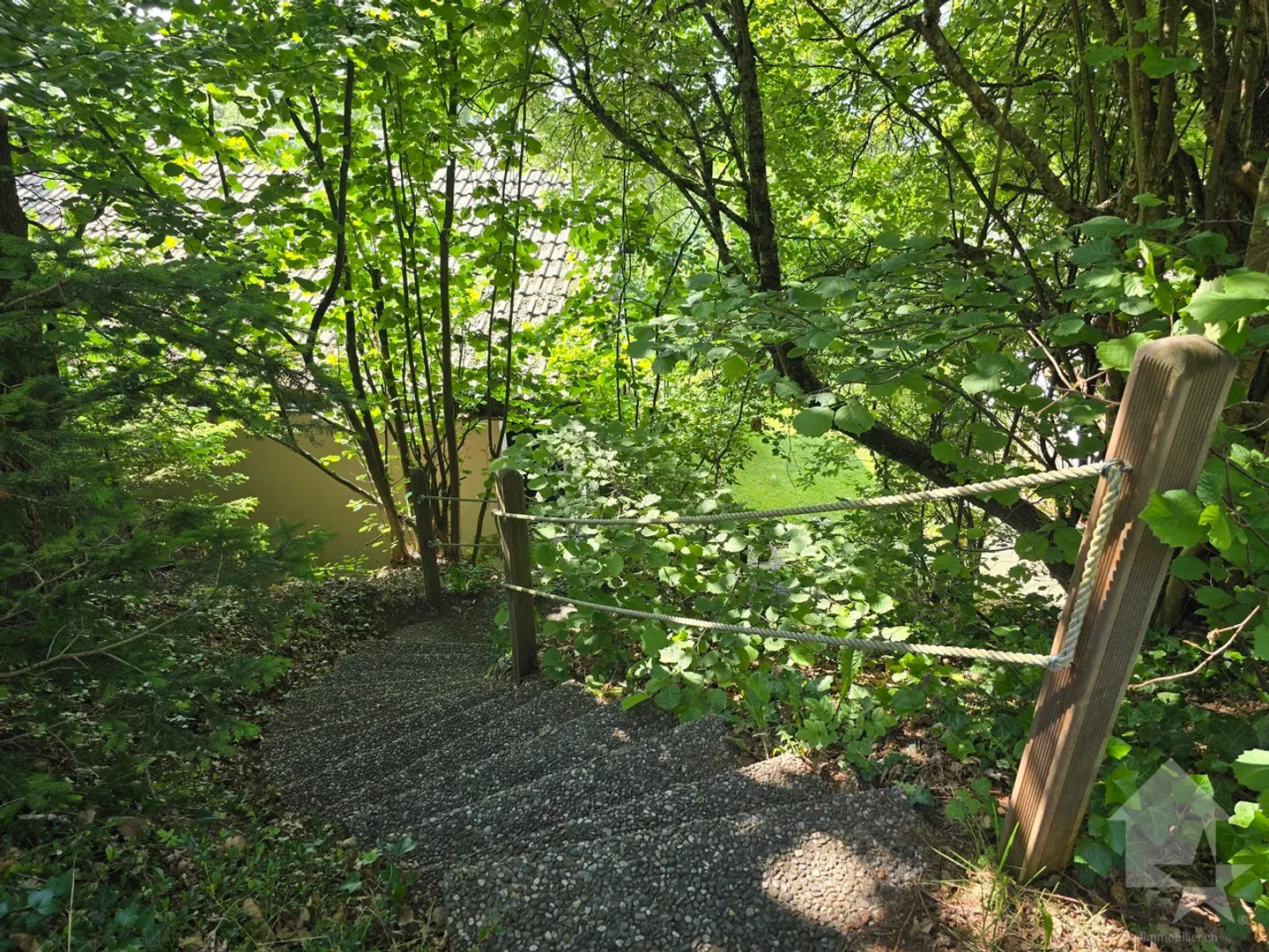 «Chalet de 5,5 pièces de 140 m2 sur les hauts de Savièse» - Photo 22 sur 30