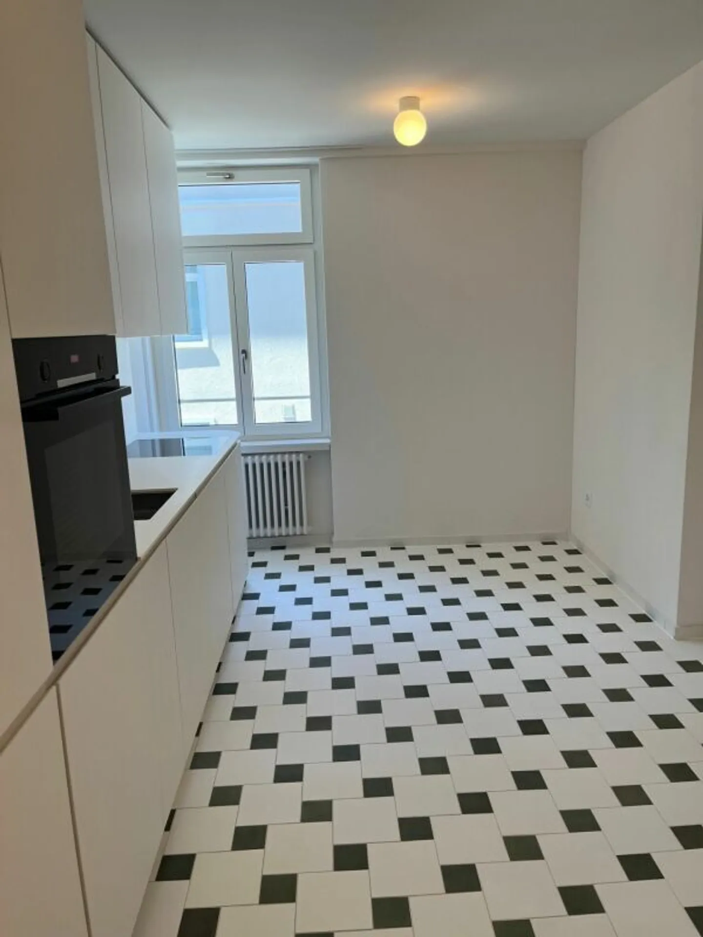 Appartement lumineux de 2,5 pièces avec espace jardin dans le beau quartier des musées - Photo 5 sur 9