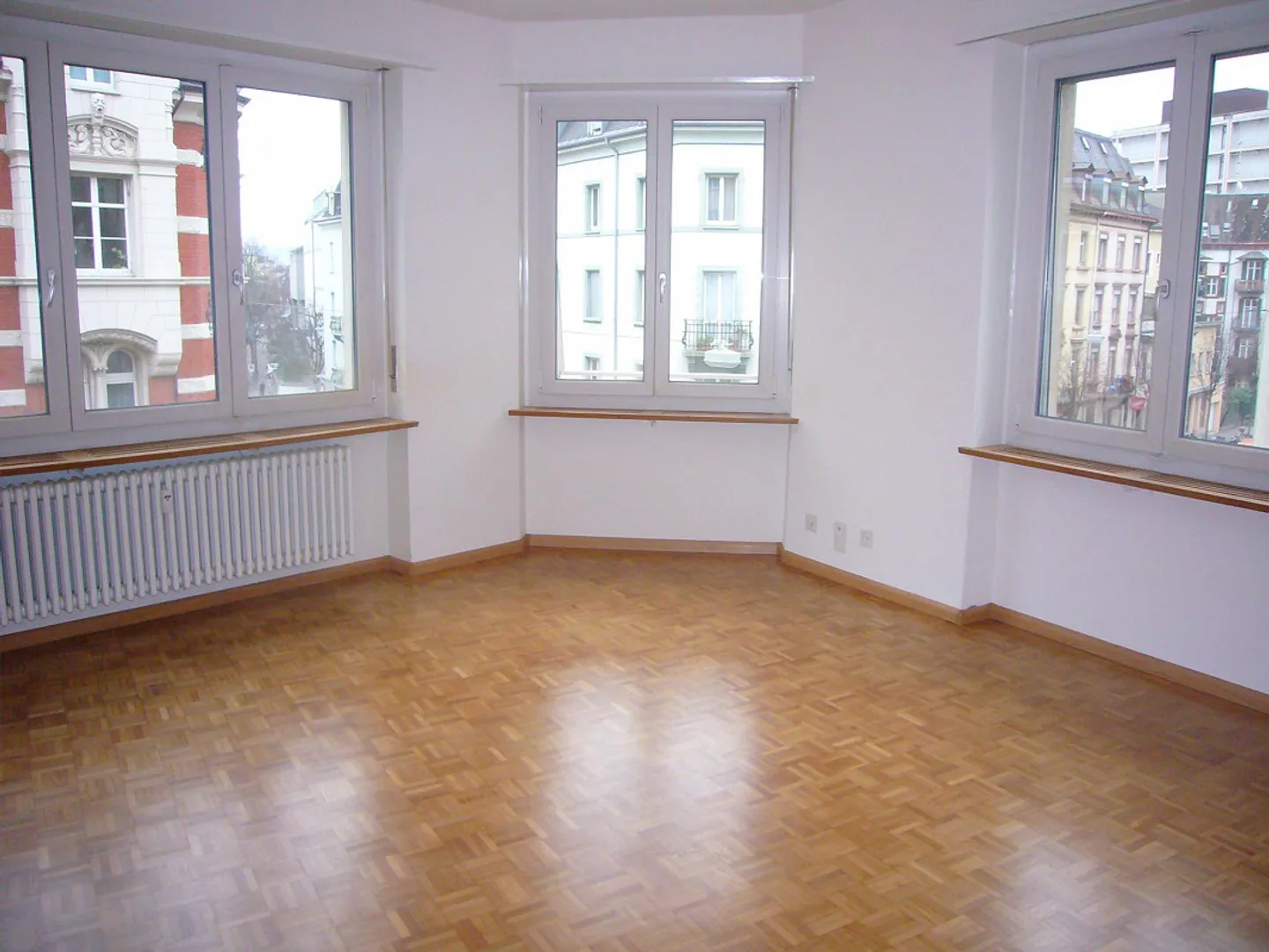 Beautiful 3-room apartment in the center of Basel - Photo 4 of 7