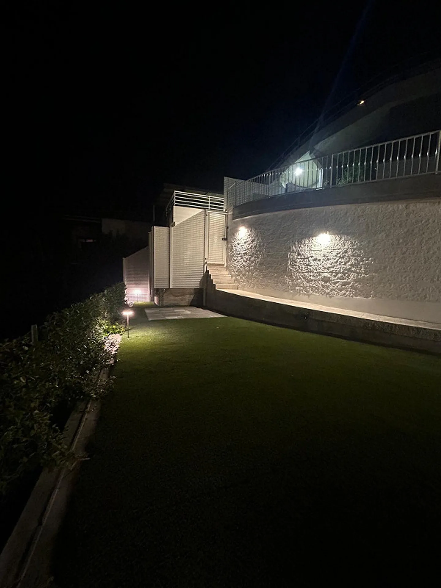 Sunny Villa lake view Whirlpool 5.5 Rooms, 190 m² - Photo 23 of 26