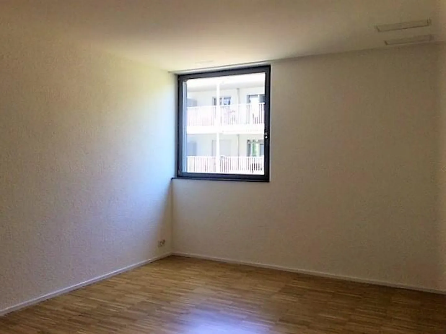 Urban Living in Glattpark? - Photo 5 of 7