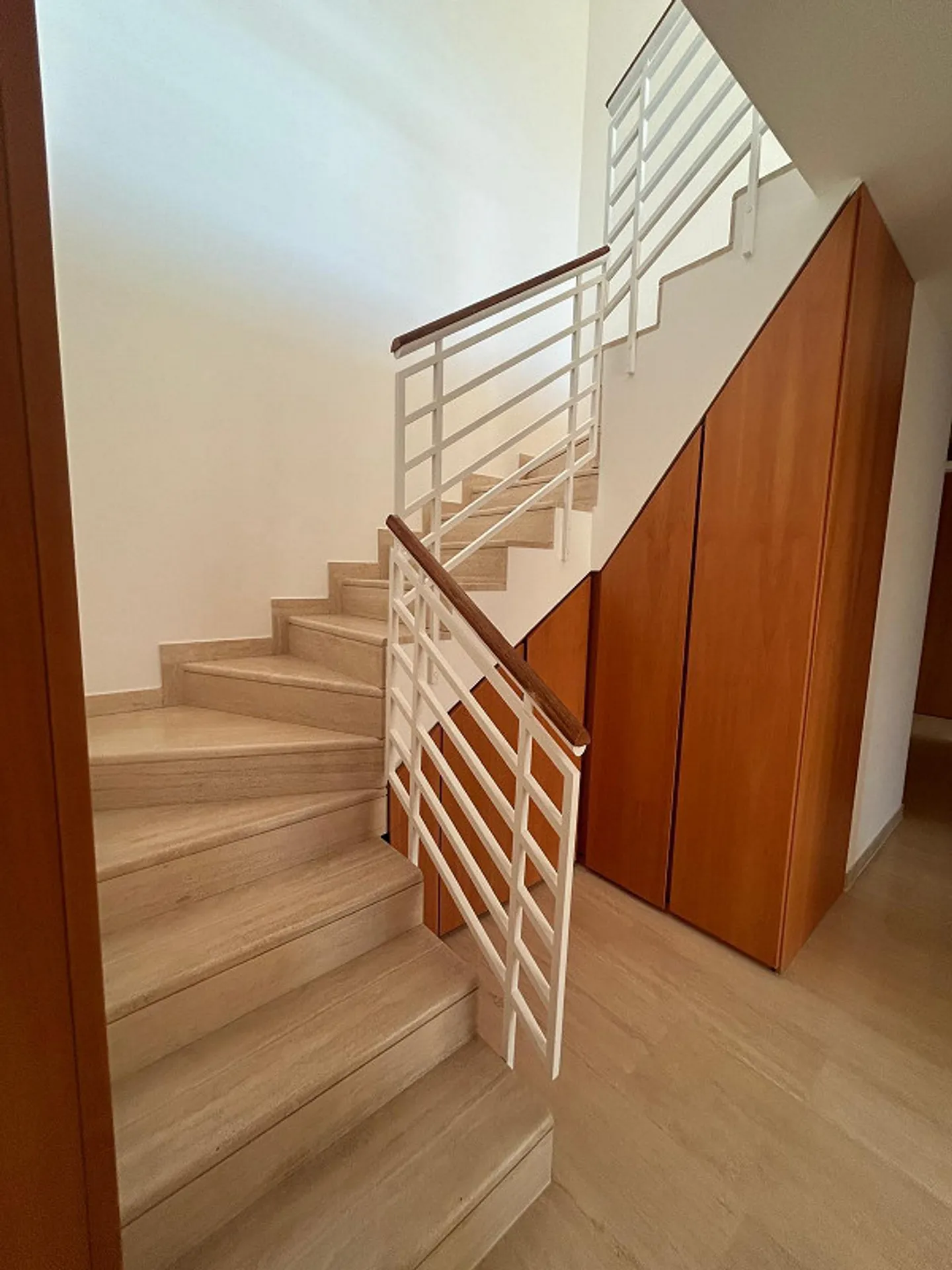 Sunny Villa lake view Whirlpool 5.5 Rooms, 190 m² - Photo 25 of 26