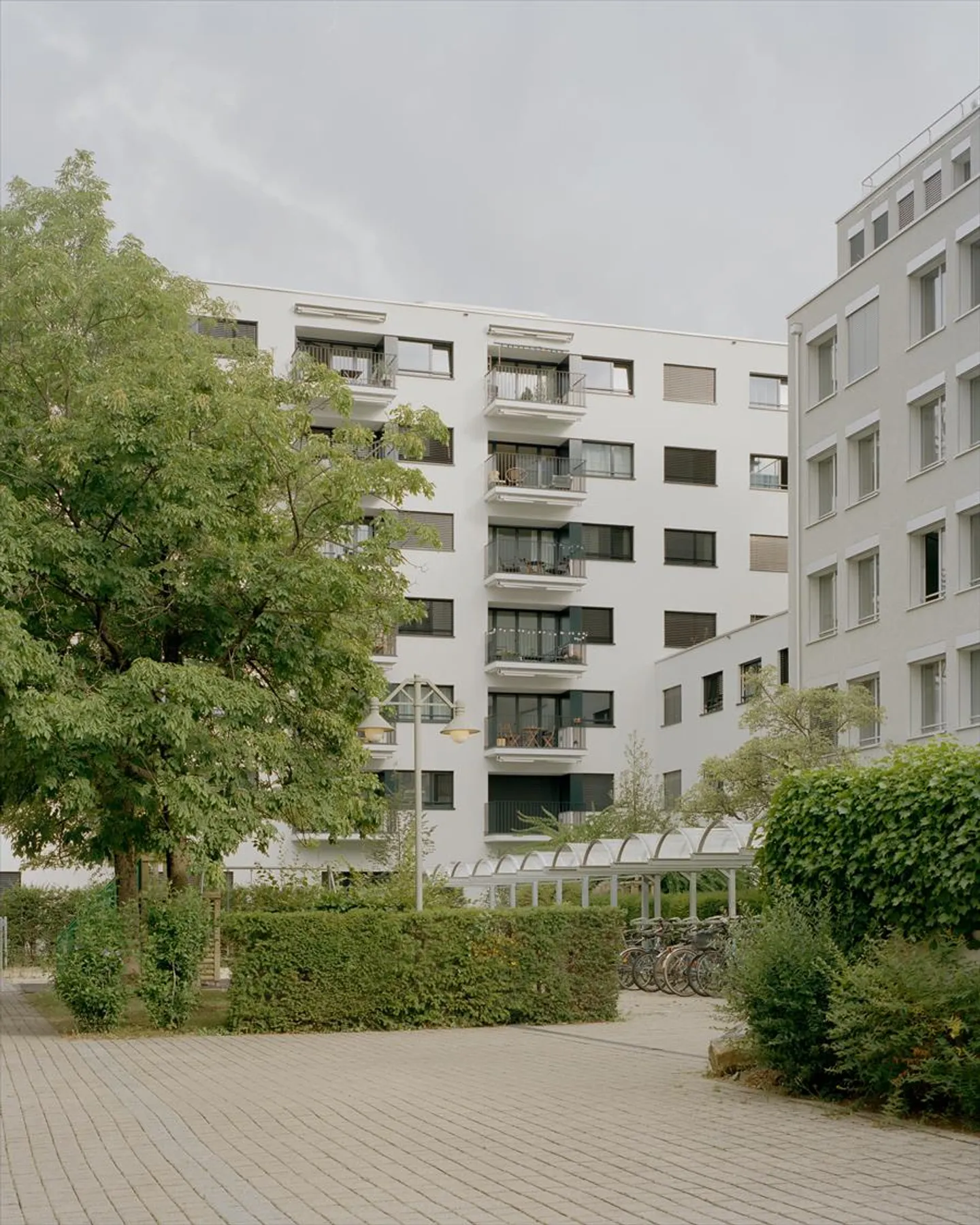 Apartment for rent - Photo 3 of 11