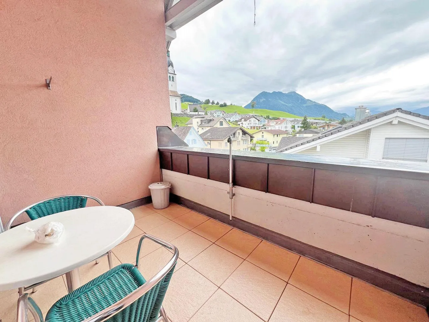 Otis SA_Serviceabo Lift_Full Maintenance - Photo 4 of 5