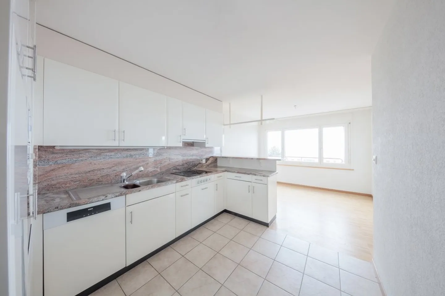To grab! Superb Apartment in Neuchâtel! - Photo 4 of 6