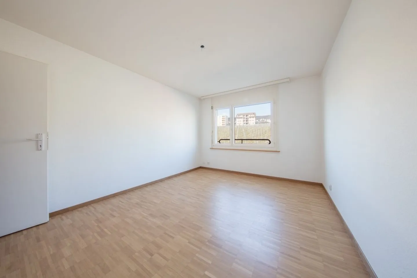 To grab! Superb Apartment in Neuchâtel! - Photo 5 of 6
