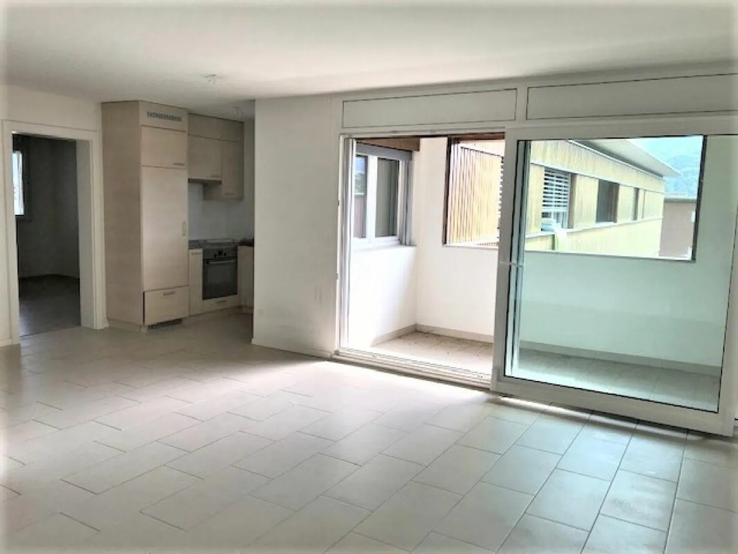 Appartamento moderno 2.5 locali - Foto 3 di 10