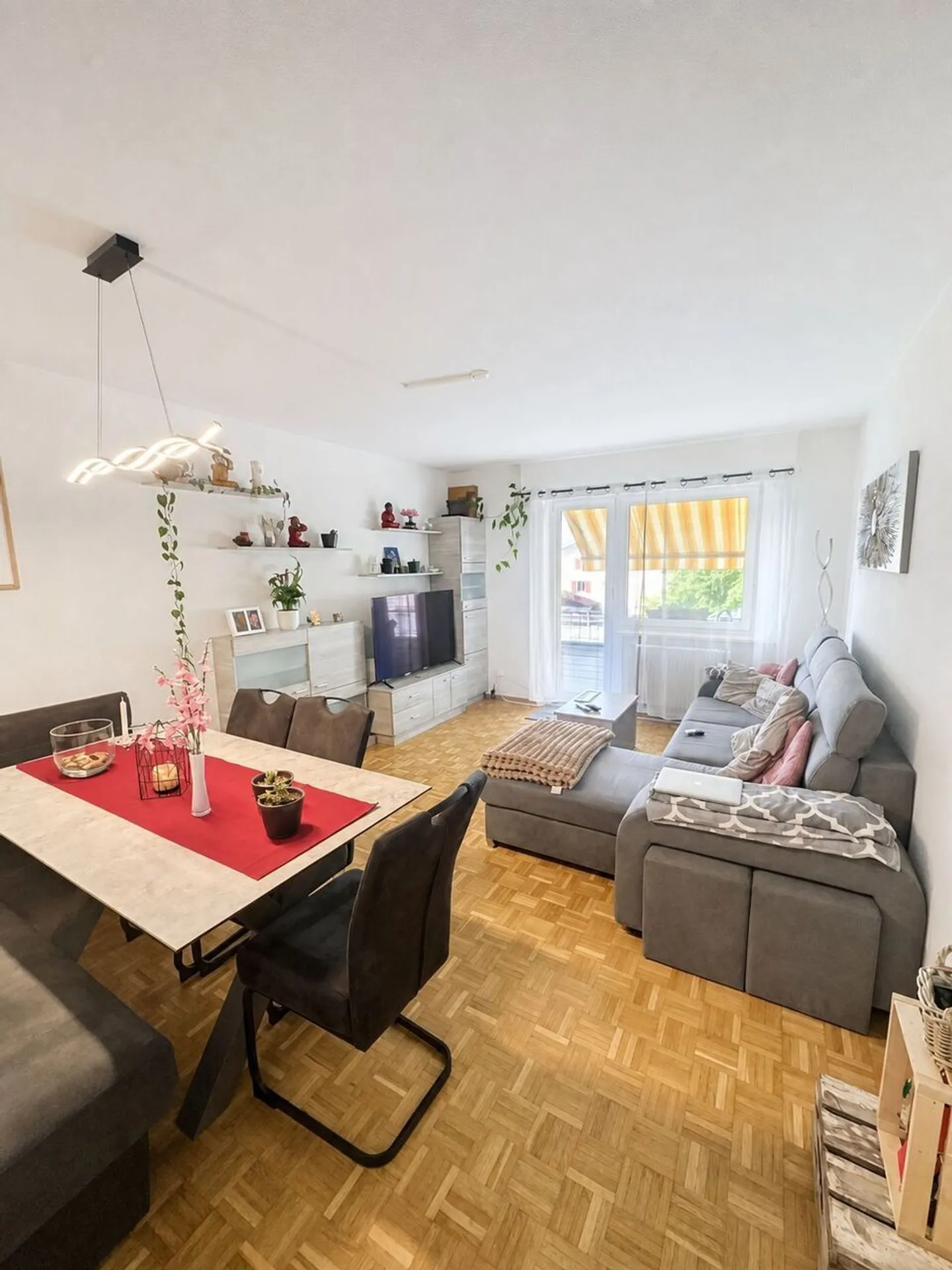 Appartamento di 4,5 locali recentemente ristrutturato - Foto 3 di 7