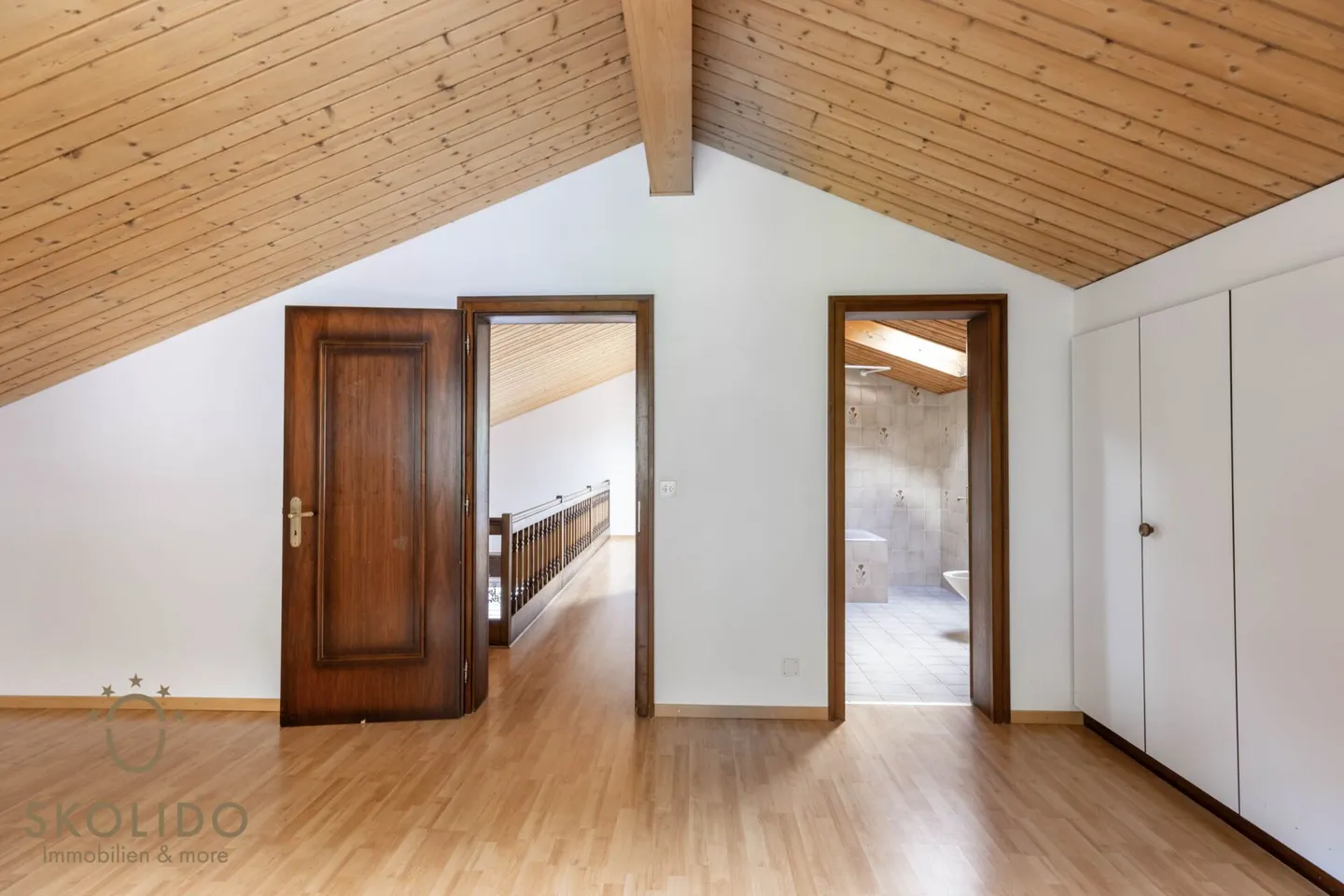 Rustic, spacious attic duplex apartment near Brigerbad - Photo 15 of 56
