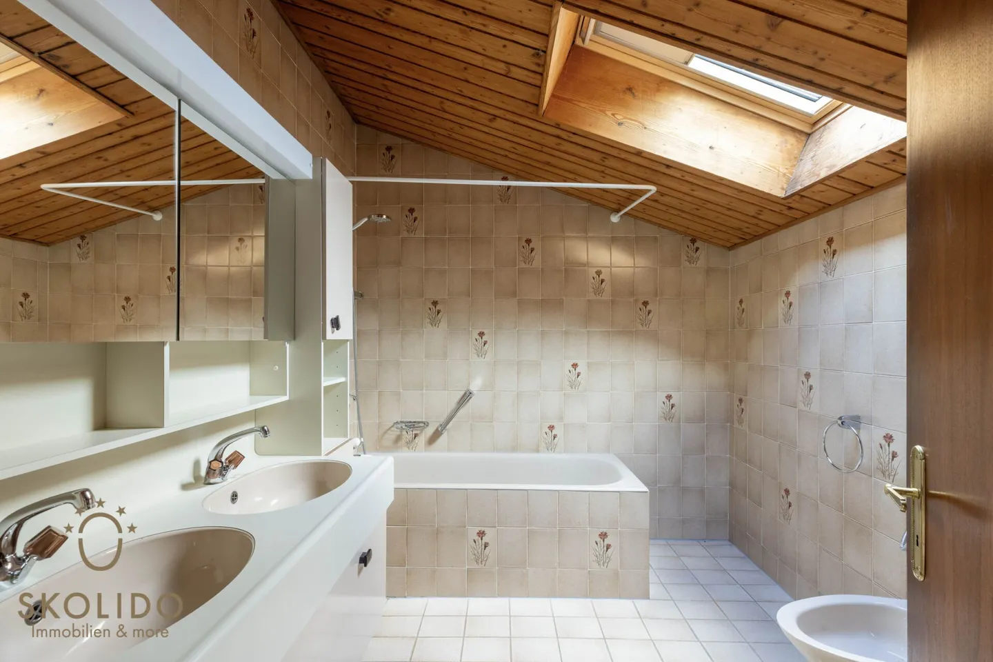 Rustic, spacious attic duplex apartment near Brigerbad - Photo 17 of 56