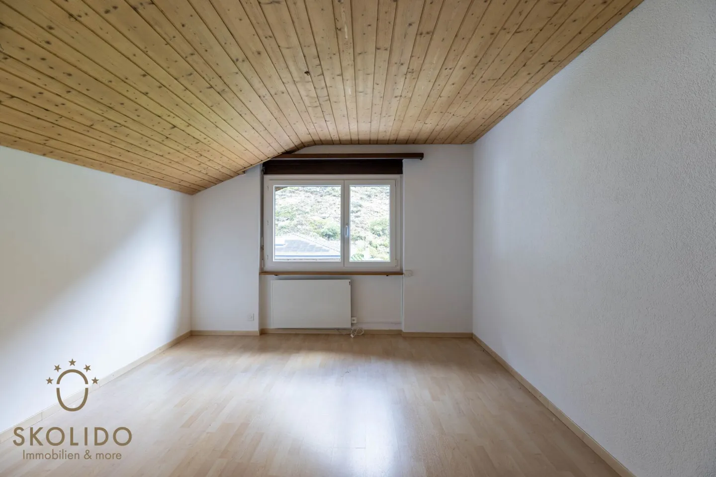 Rustic, spacious attic duplex apartment near Brigerbad - Photo 19 of 56