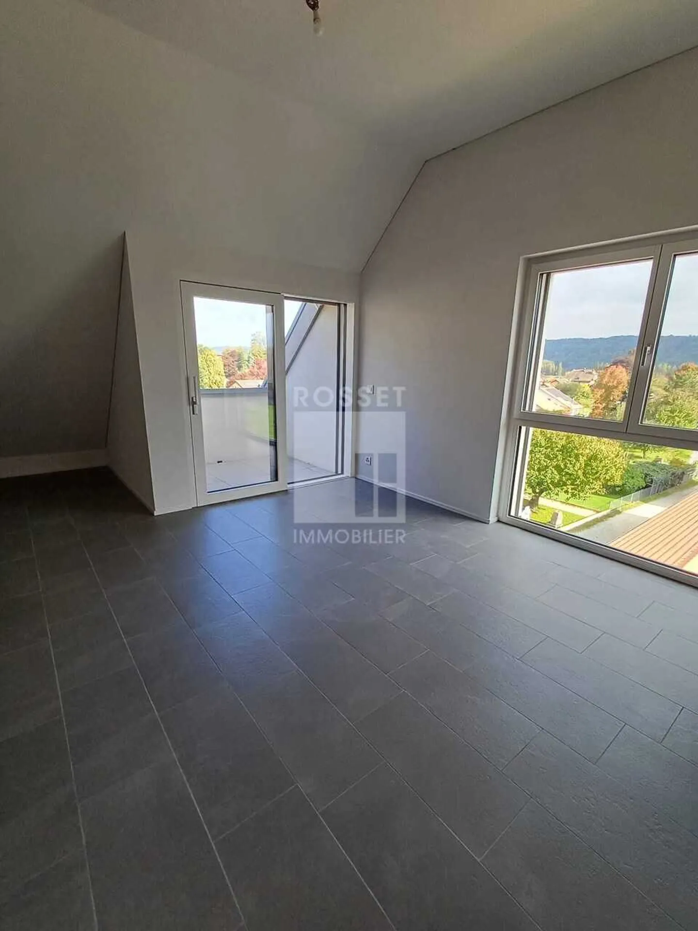 Neue 2½-Zimmer-Wohnungen von etwa 51 und 58 m² im obersten Stockwerk - Foto 3 von 7