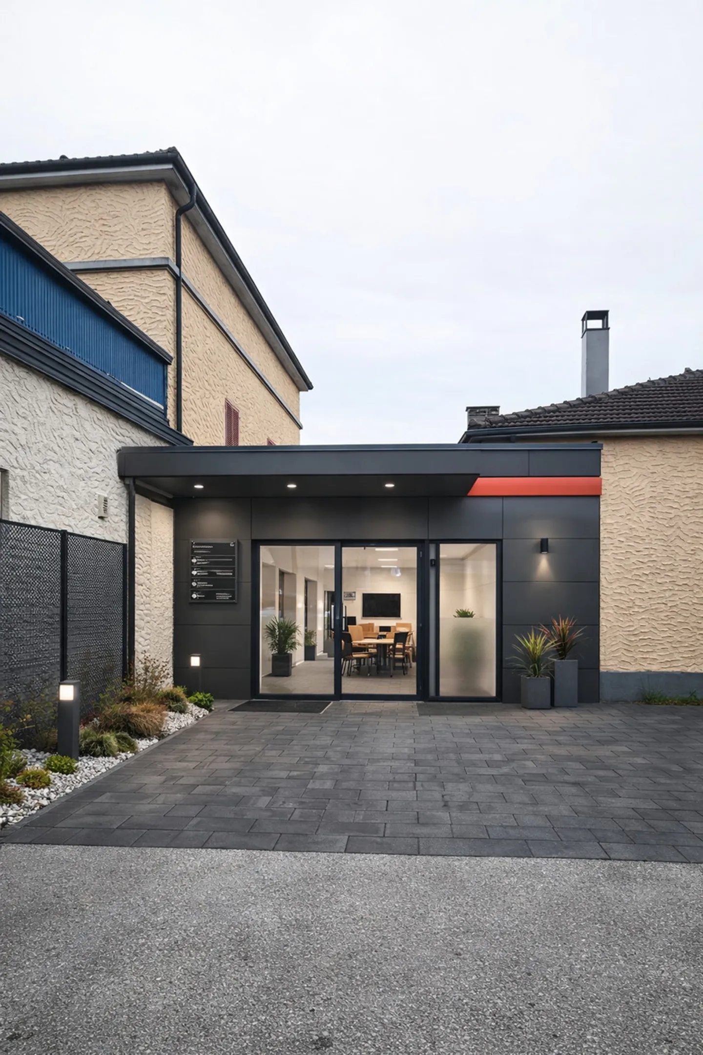 Commercial space to be handed over, customizable to your liking. - Photo 1 of 7