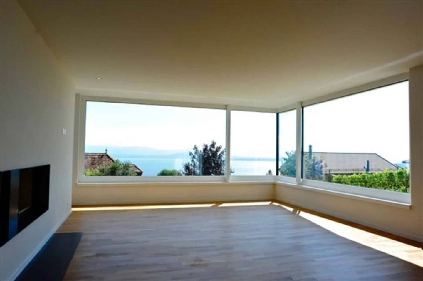 Extraordinary contemporary villa with panoramic views of Lake Geneva - Photo 7 of 11