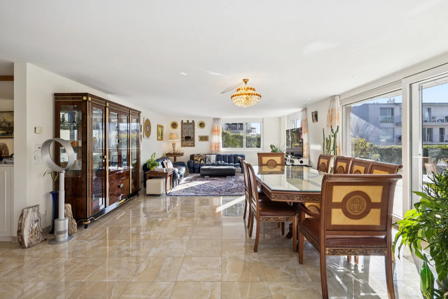 Garden rarity in a privileged location - Photo 1 of 10