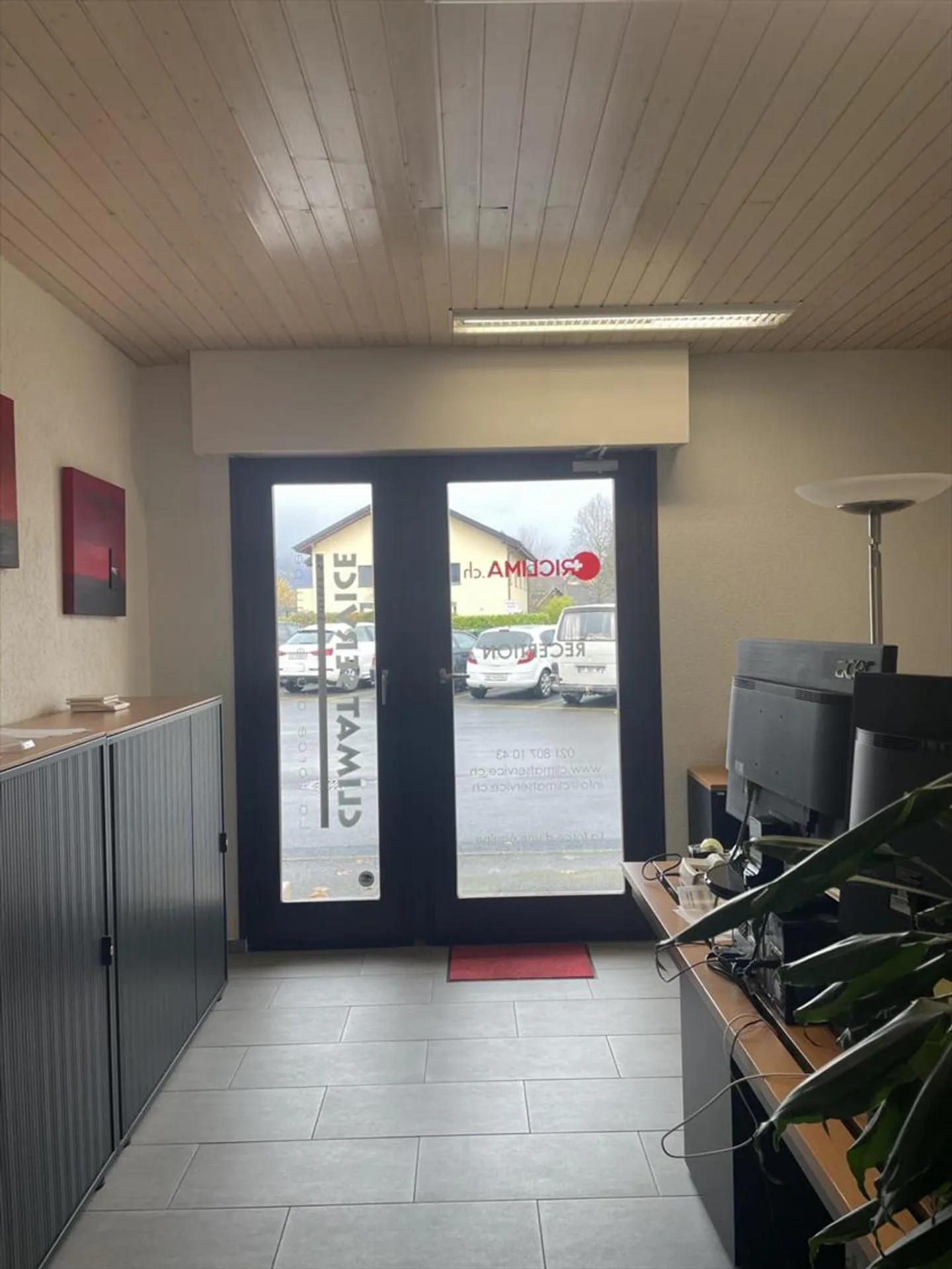 AMPIO SPAZIO COMMERCIALE MODULARE DI 232 m² CON TERRAZZA E PARCHEGGIO - Foto 11 di 13