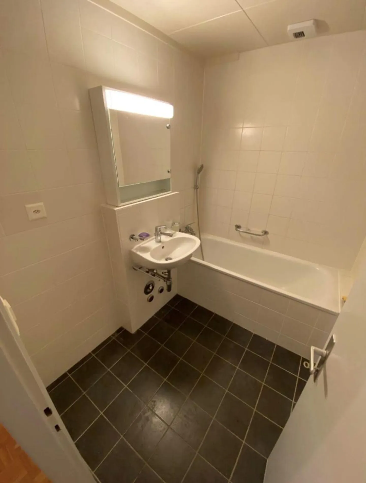 Frisch Renovierte Wohnung - Foto 5 von 7